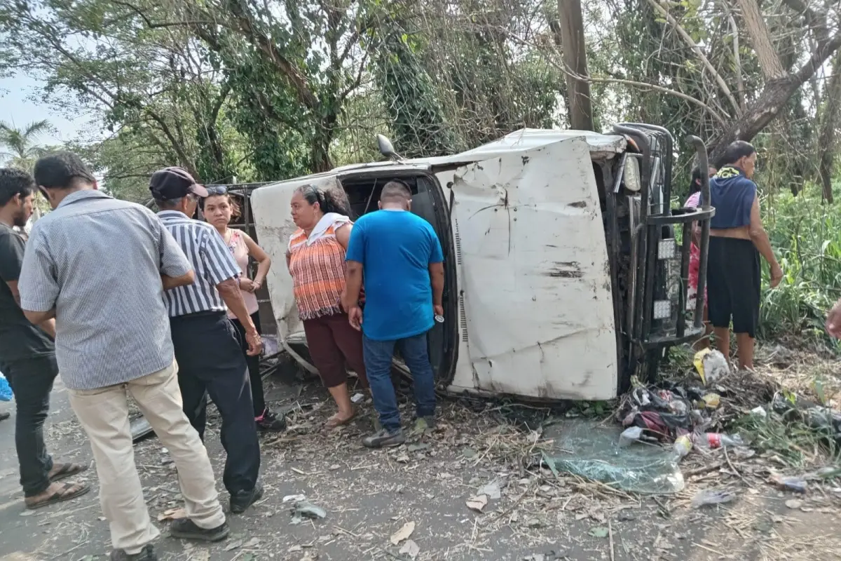 accidente en santa lucía cotzumalguapa, 