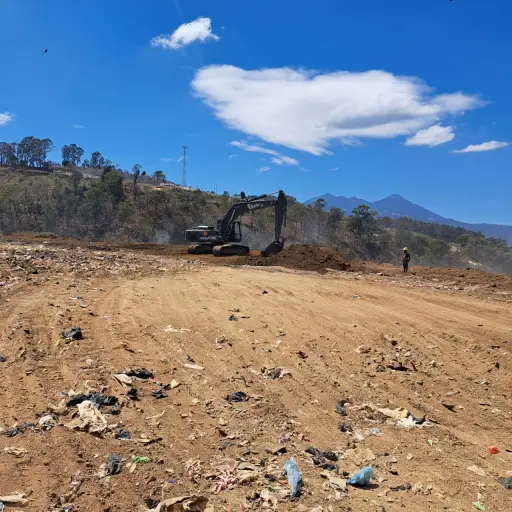 Apagan incendio en AMSA (8) ,