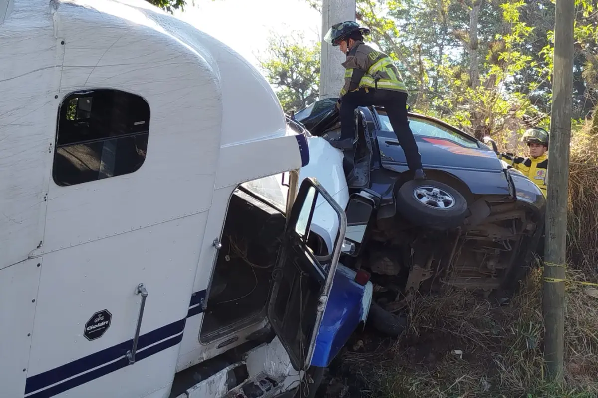 accidente-villa-canales-emisoras-unidas2.jpg, 