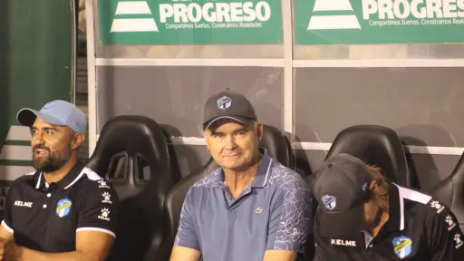 Sopegno concluye etapa con el equipo mayor de Comunicaciones 