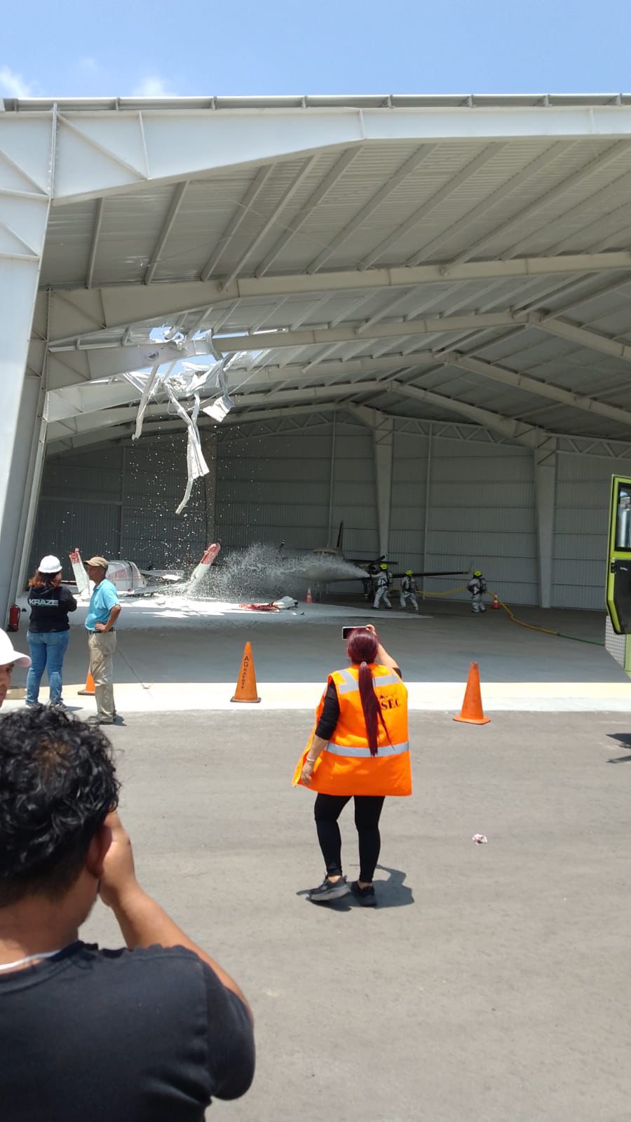 Incendio en el aeropuerto internacional La Aurora 002 | 