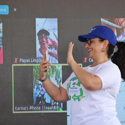 Ministra de Ambiente abril 2024 ,