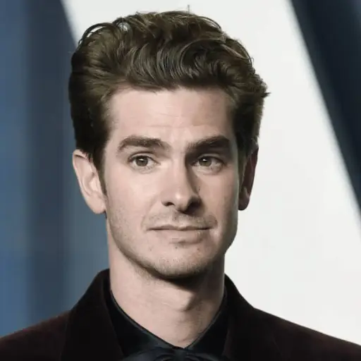 Andrew Garfield ,