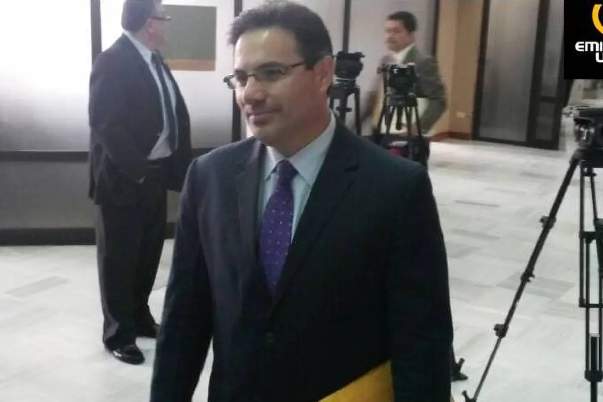 juez-marco-antonio-villeda-emisoras-unidas2,