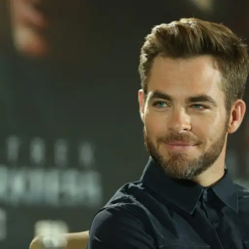 Chris Pine ,