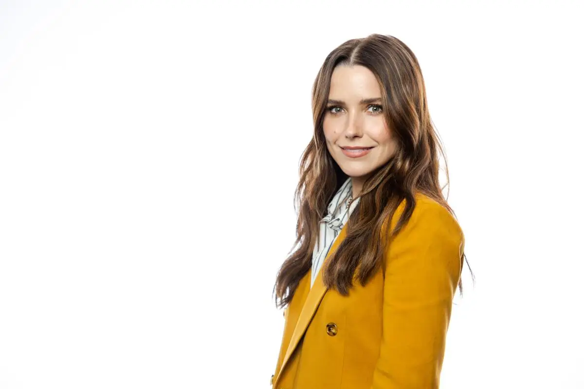 sophia bush, 