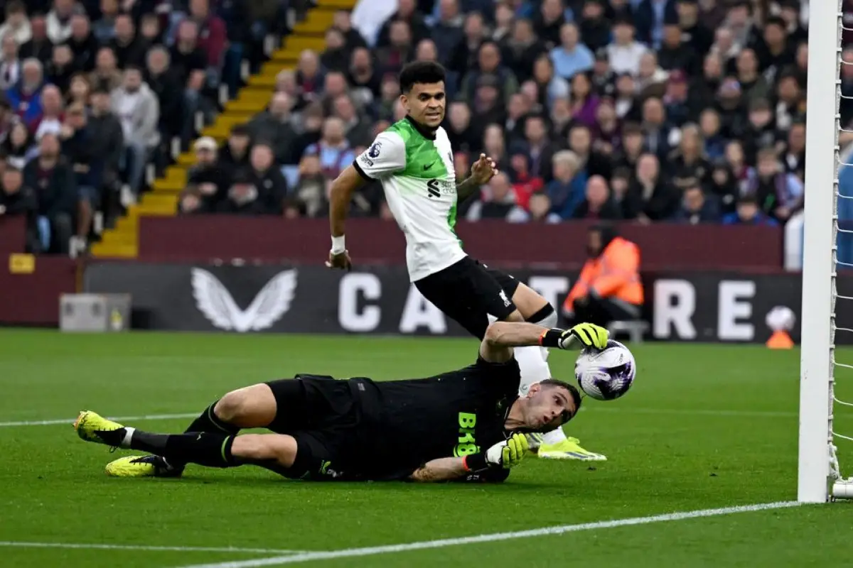 dibu-martinez-autogol-en-premier-league-mayo-2024-1.jpg, 