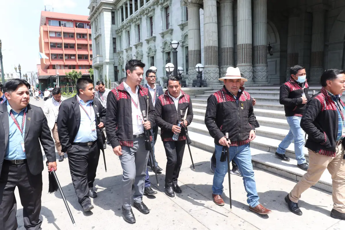 autoridades-48-cantones-gobierno-arevalo-emisoras-unidas1-scaled-1.jpeg, 