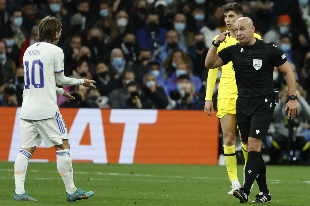 arbitro-szymon-marciniak-pitara-el-real-amdrid-bayern-munich-mayo-2024.jpg, 