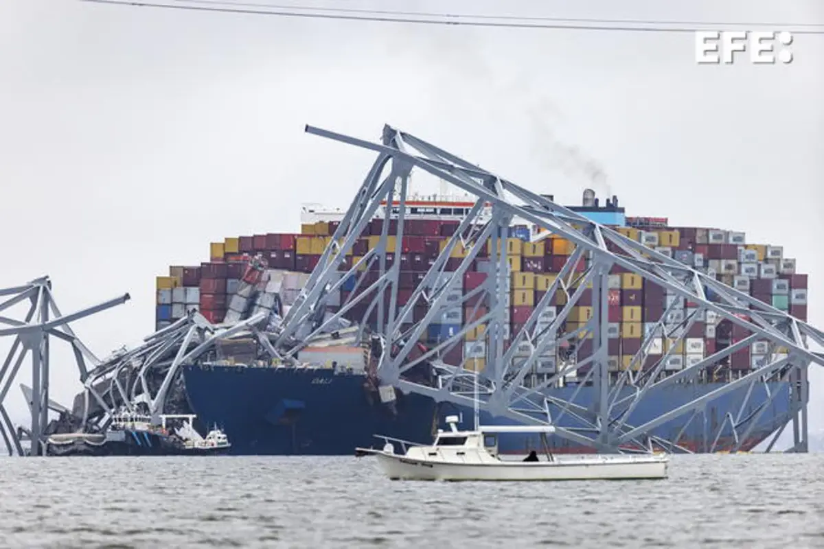 barco-dali-estrella-puente-en-baltimore.jpg, 