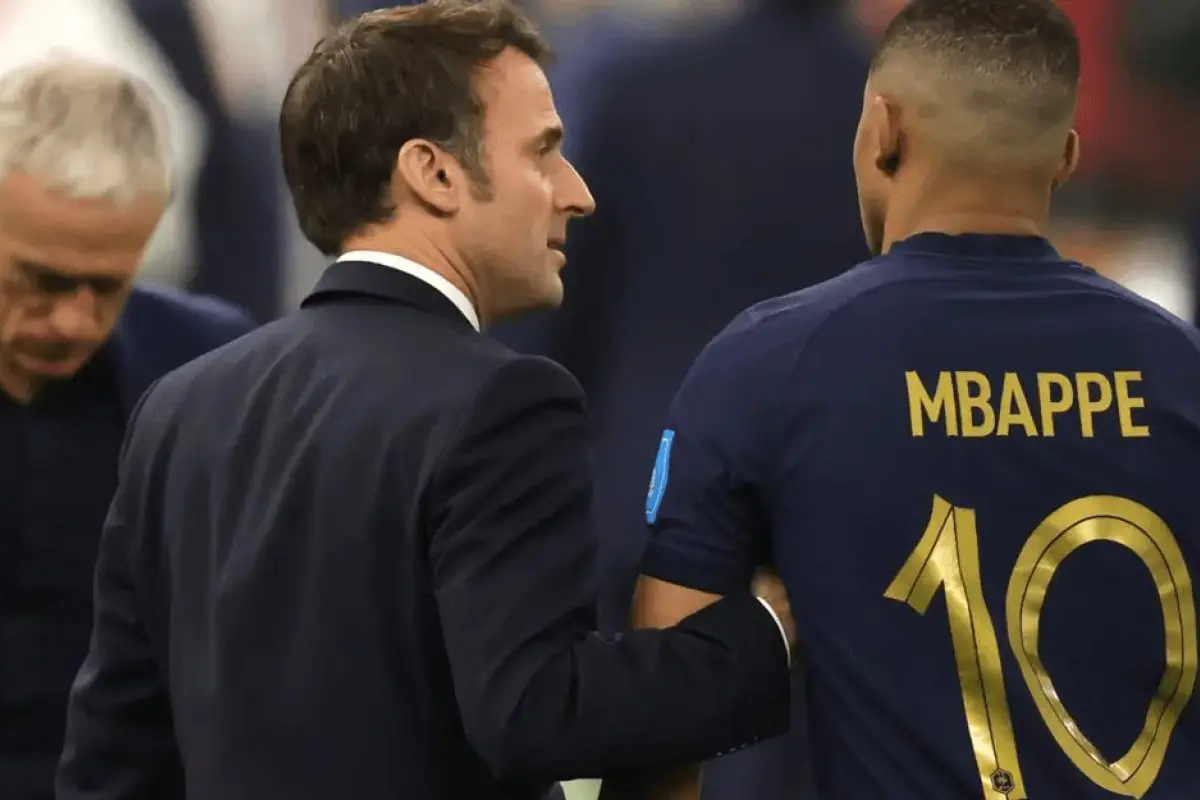 emmanuel-macron-presiona-a-club-de-mbappe-para-que-juegue-juegos-olimpicos-mayo-2024.jpg, 