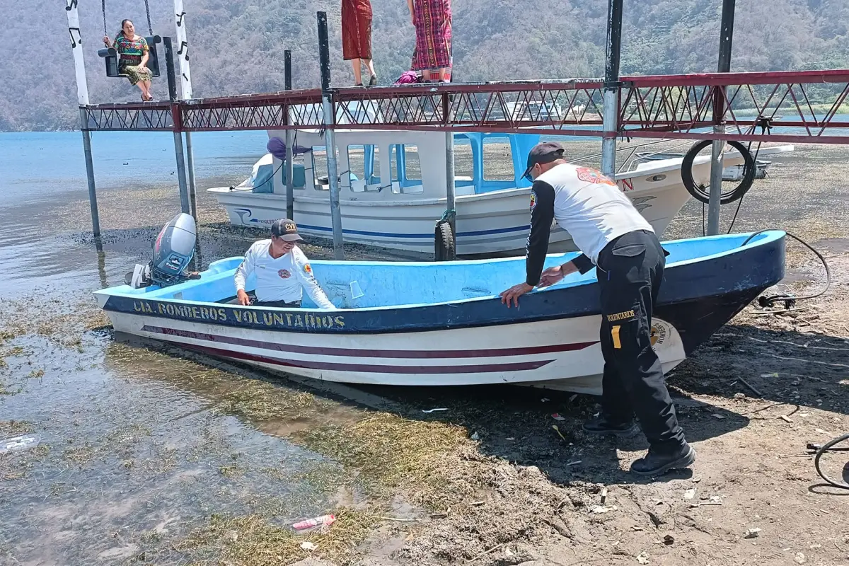 Rescate de Bomberos Voluntarios en San Lucas Tolimán 001, 