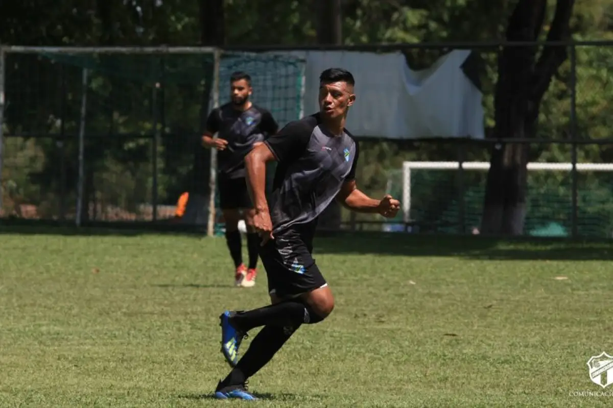 carlos-castrillo-baja-en-comunicaciones-mayo-2024.jpg, 