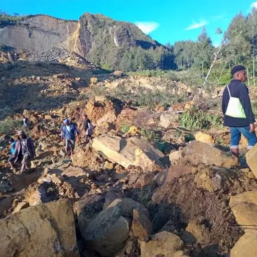 personas-enterradas-por-avalancha-papua-nueva-guinea ,