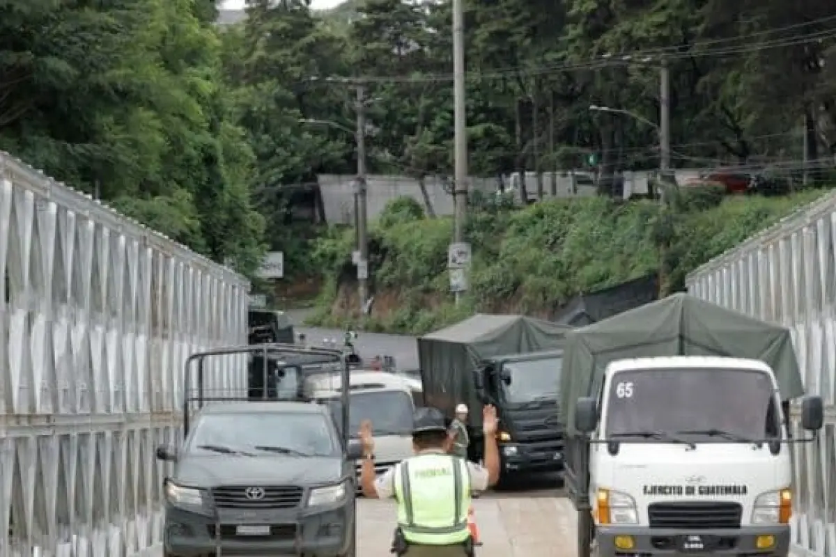 Puente provisional en ruta al Pacífico, 