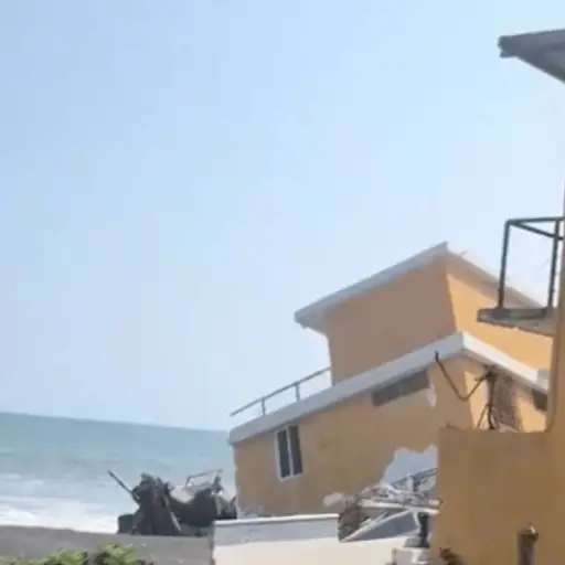 mar-devora-lujoso-chalet-en-monterrico ,