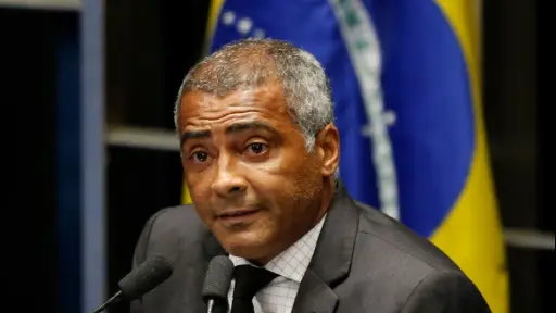 VIDEO: Romario causa polémica por duro comentario contra periodista