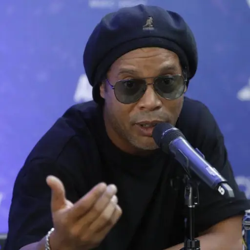 Ronaldinho, leyenda del futbol brasileño - Archivo