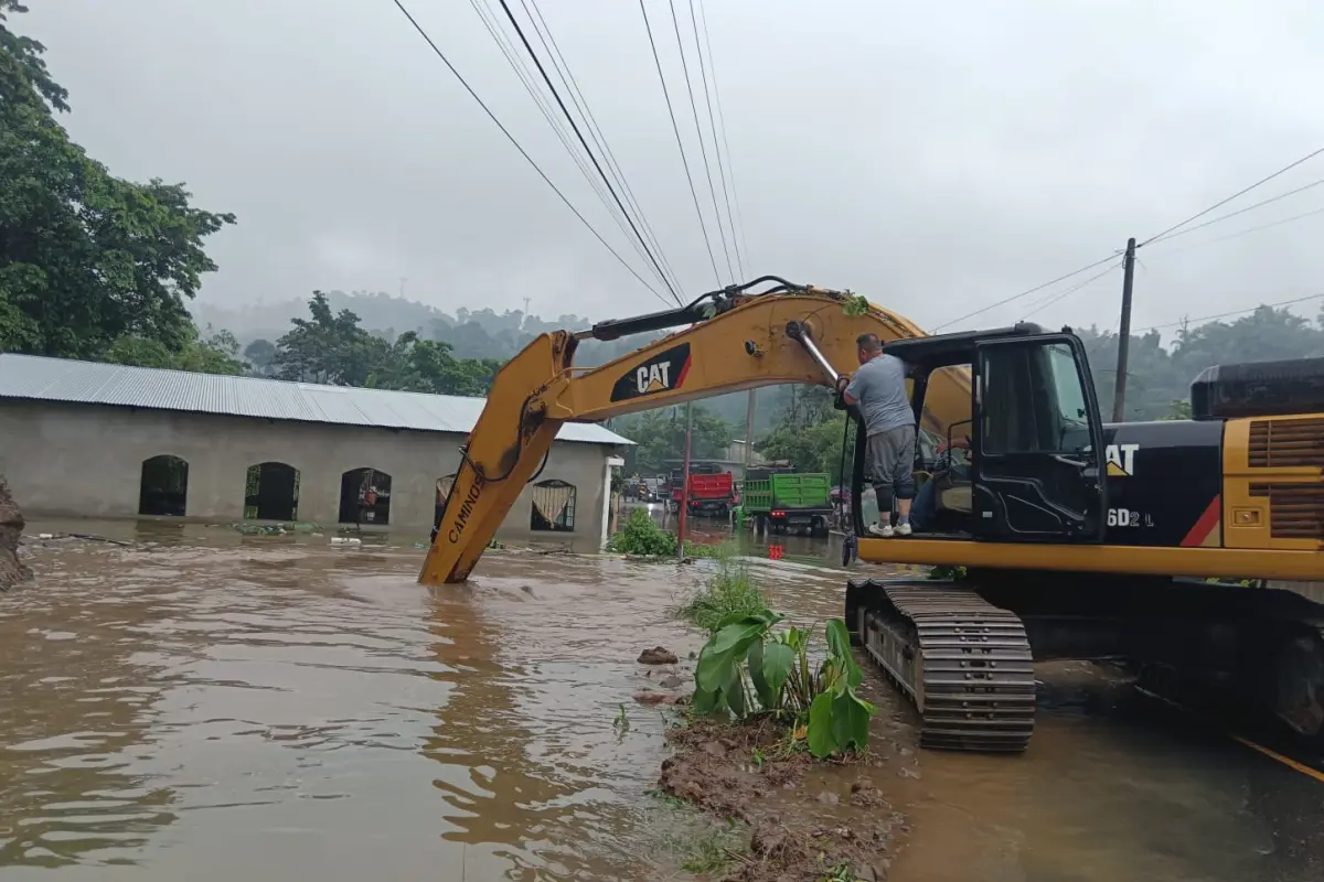 Los efectos negativos de las lluvias se hicieron sentir en la aldea El Quetzalí, San Pablo, San Marcos. Foto: Conred.