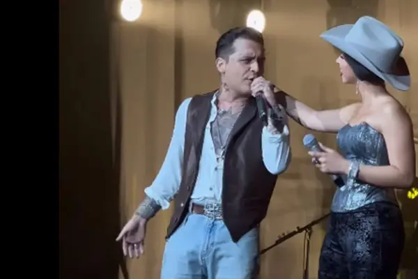 Sin pudor alguno, Ángela Aguilar y Christian Nodal protagonizan candentes escenas en video