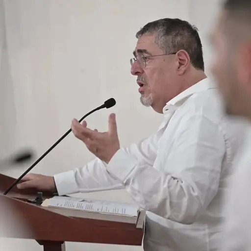 Bernardo Arevalo viaje a Europa ,