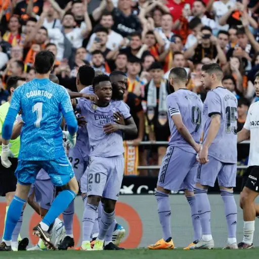 Vinícius denunció insultos racistas en un partido ante el Valencia en 2023 - EFE