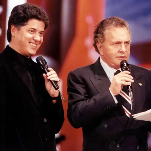 mario bezares la casa de los famosos (1) ,