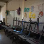 escuela-irene-sazo-en-chinautla-antes-del-regreso-a-clases-presencial-para-ciclo-escolar-en-guatemala-2022-durante-la-pandemia-covid-19-coronavirus-14.jpg ,