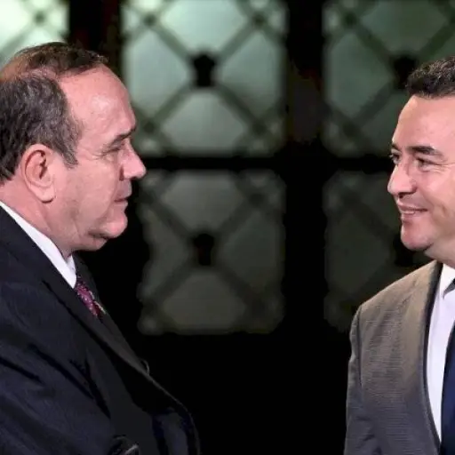 Alejandro Giammattei y Jimmy Morales ,