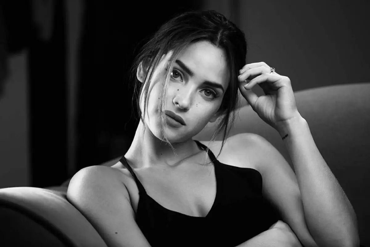 Adria Arjona, 