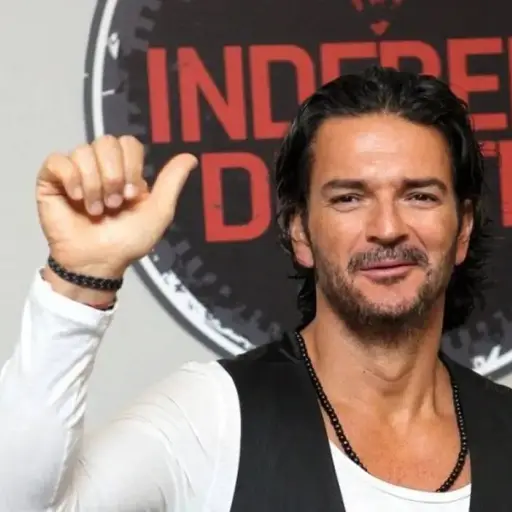 ricardo-arjona-emisoras-unidas-1-1024x701 ,