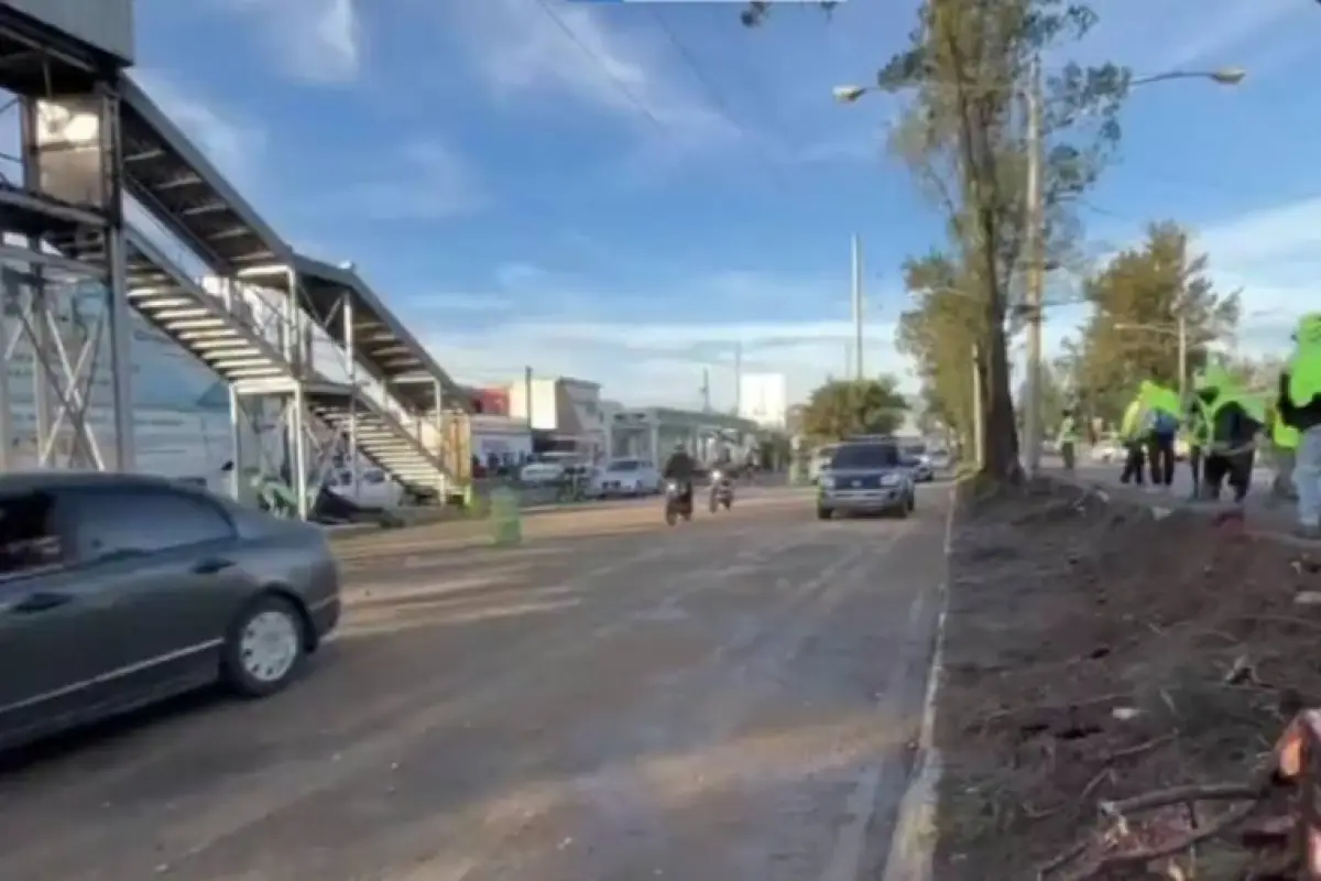 paso-habilitado-periferico-accidente-trailer-emisoras-unidas.webp, 