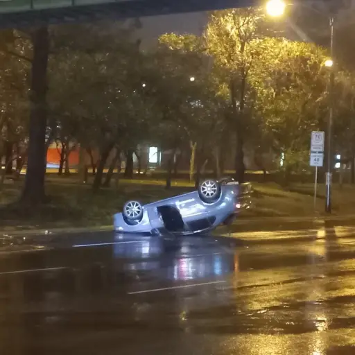 accidente en bulevar Liberación zona 8 de Guatemala versión web ,