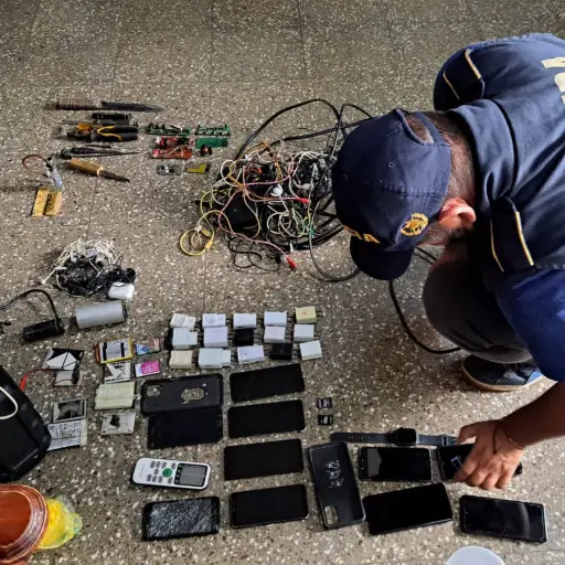 Ilicitos dentro del penal Canadá hallados en requisa 002 ,