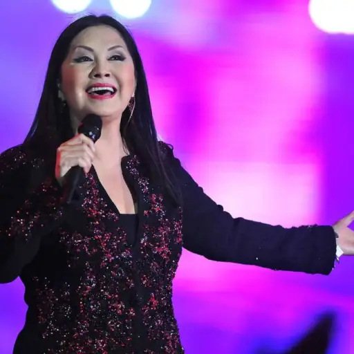 Ana Gabriel ,