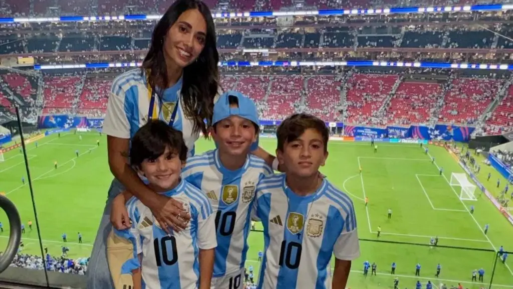 Antonella Roccuzzo Lionel Messi ,