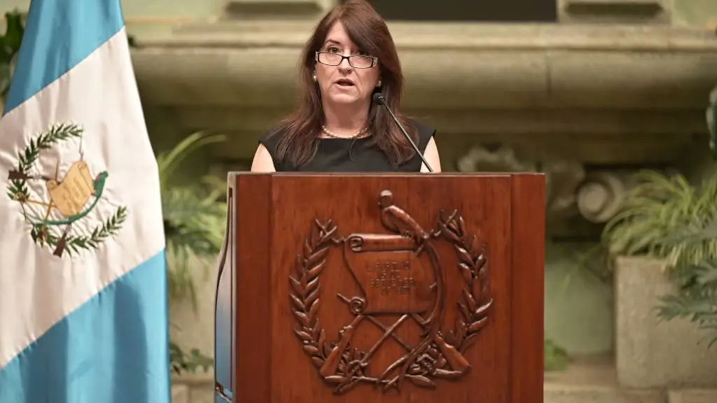 ministra-cultura-liwi-grazioso-emisoras-unidas2-1.webp ,