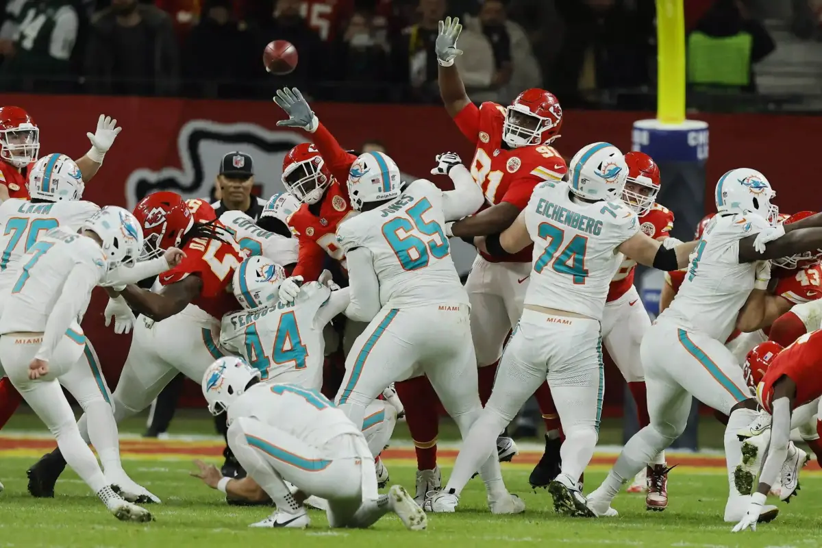 miami-dolphins-de-la-nfl-en-modo-copa-america-2024-junio-2024-scaled-1.webp, 