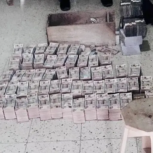 Detenidas tres personas con Q8.5 millones ,