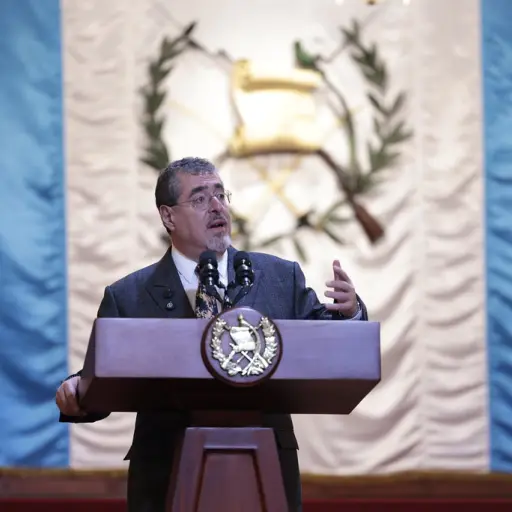 Bernardo Arévalo emite declaración patrimonial ,