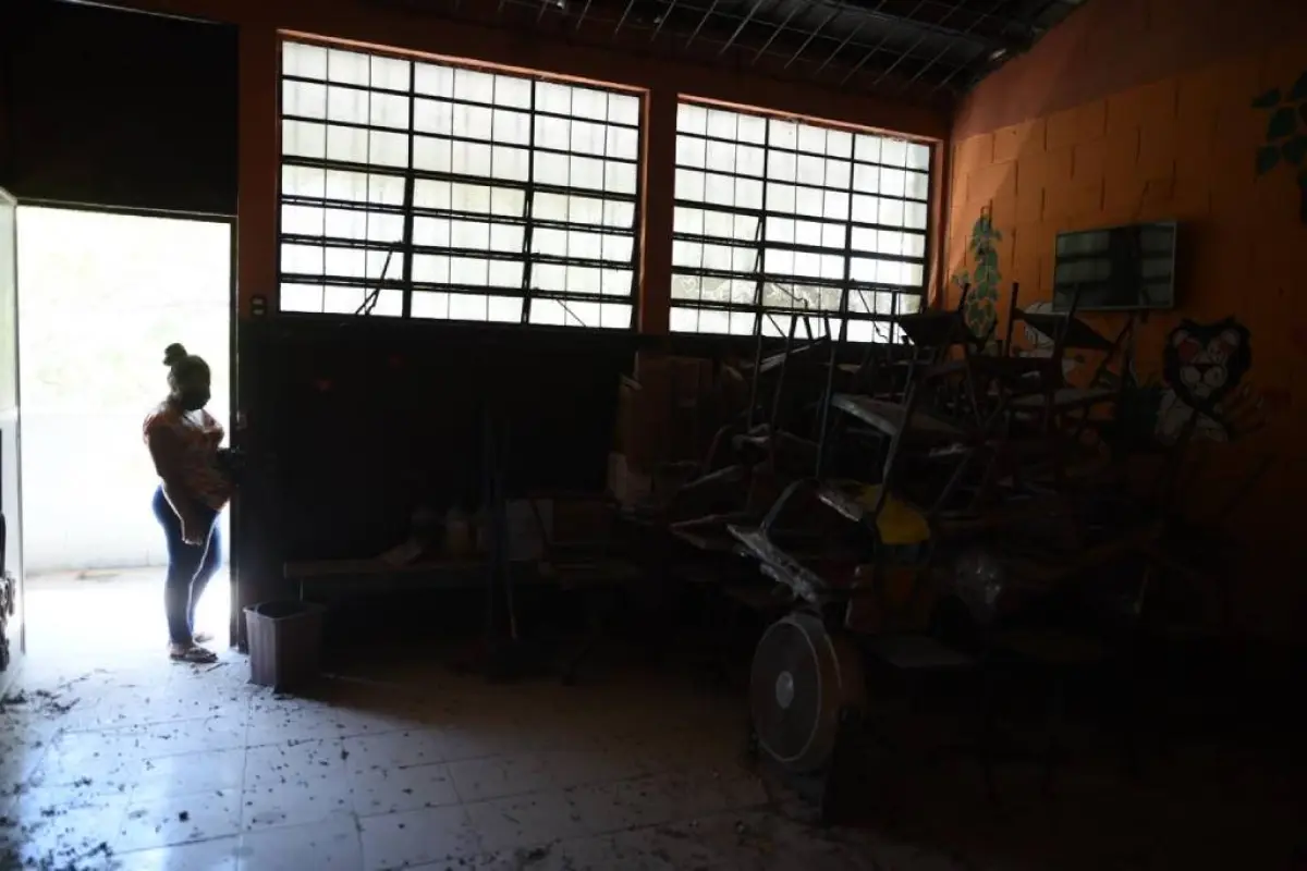 escuelas-educacion-clases-emisoras-unidas-2.webp, 