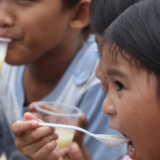 hambre-niños-emisoras-unidas (1) ,