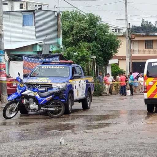 Durante la tarde del domingo, un hombre falleció por heridas de bala en el Sector 3 del Búcaro, zona 12 de Villa Nueva.