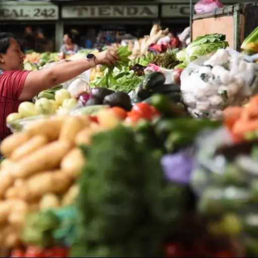 verduras-mercados-emisoras-unidas.webp ,