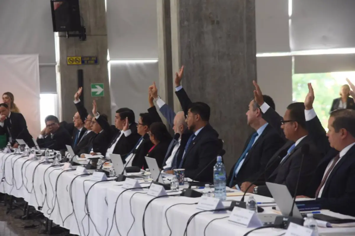 Reunión de la comisión de postulación para elegir magistrados de Cortes de Apelaciones. Foto: Omar Solís/EU