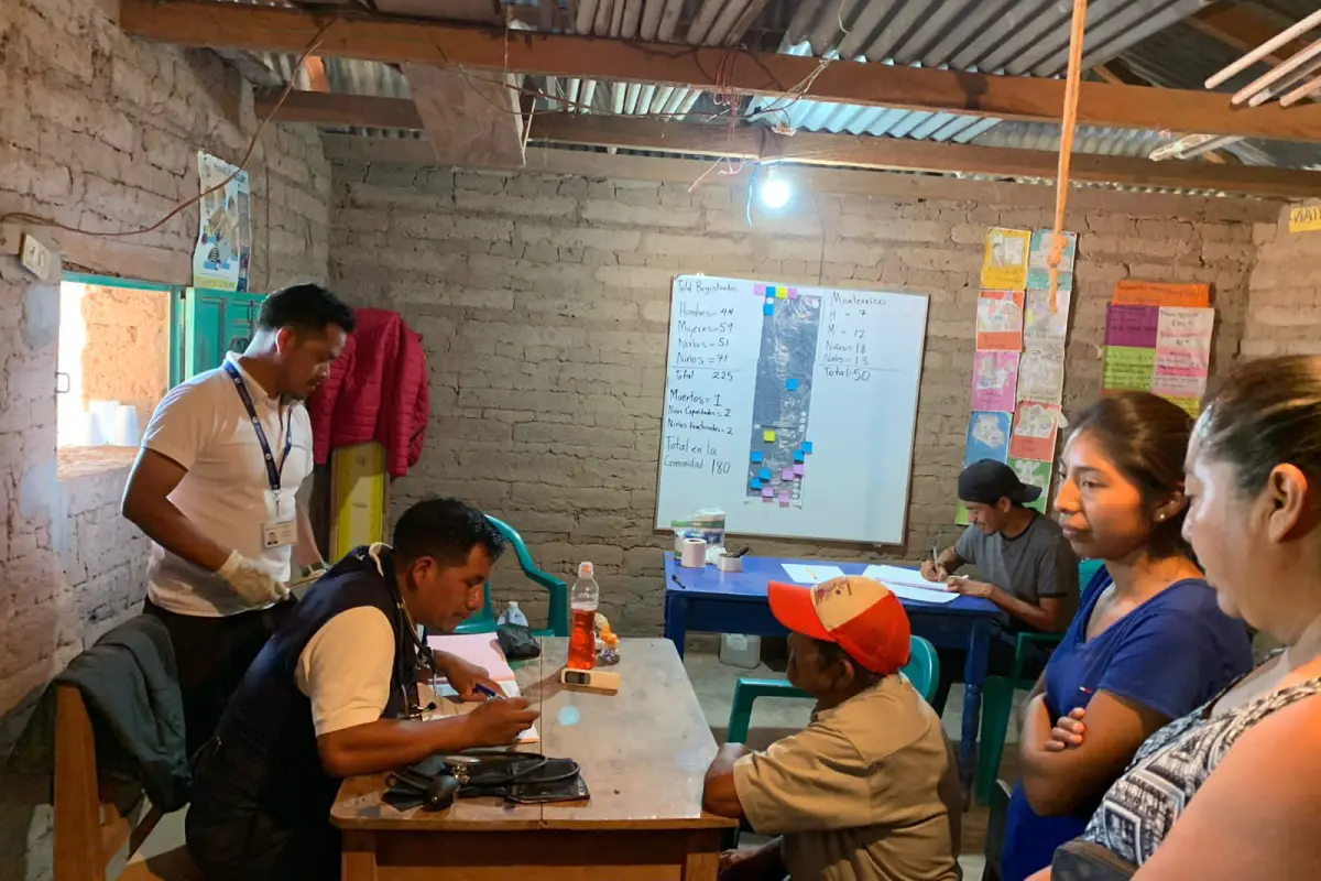 Personal de salud también da asistencia psicológica a los afectados por la violencia en México. Foto: Minsalud.