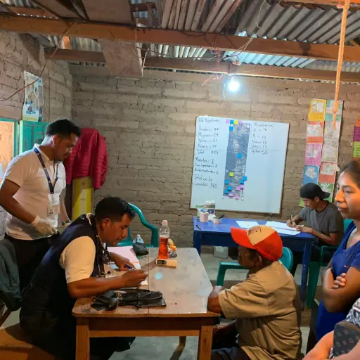 Personal de salud también da asistencia psicológica a los afectados por la violencia en México. Foto: Minsalud.