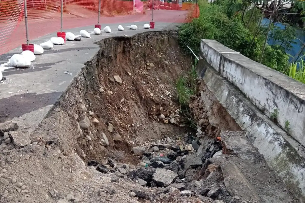 El socavamiento ocurrió en el cantón San Juan Palín, de Nuevo San Marcos. Foto: Conred.