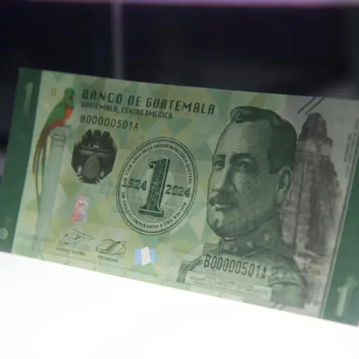 El billete conmemorativo cuenta con medidas de seguridad especiales. ,Archivo.