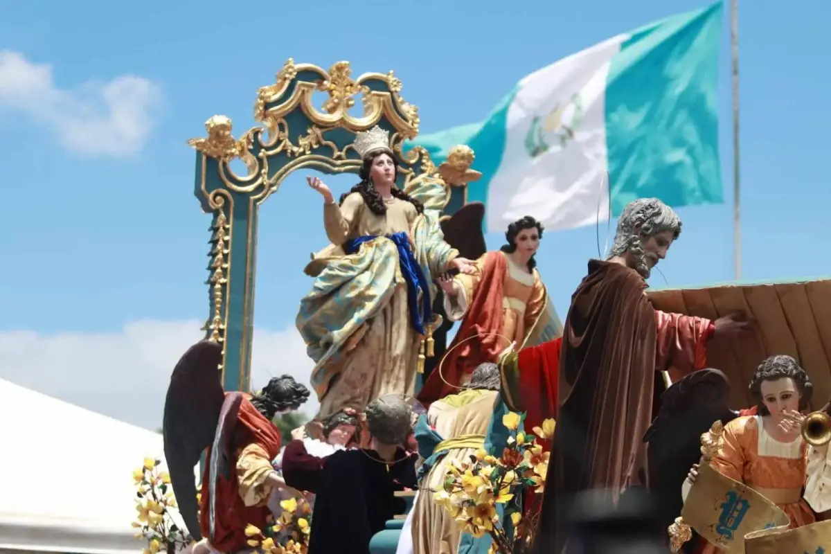 Procesion-virgen-de-la-asuncion.webp, 